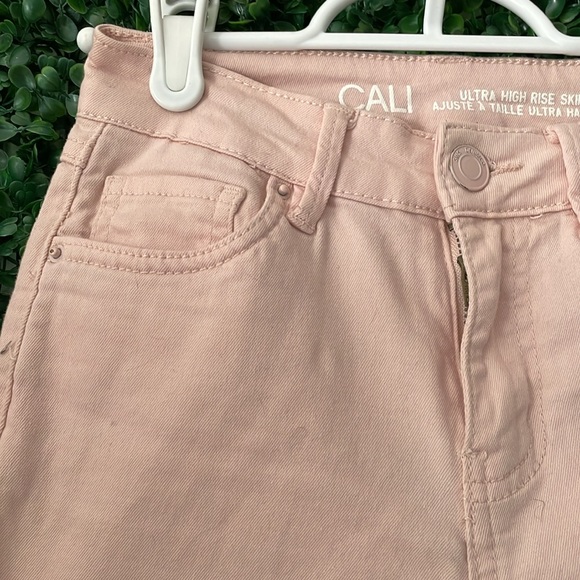 Blush Pink Ultra High Rise Denim Skinny Jean Size 0-1 with Pockets - Picture 2 of 7
